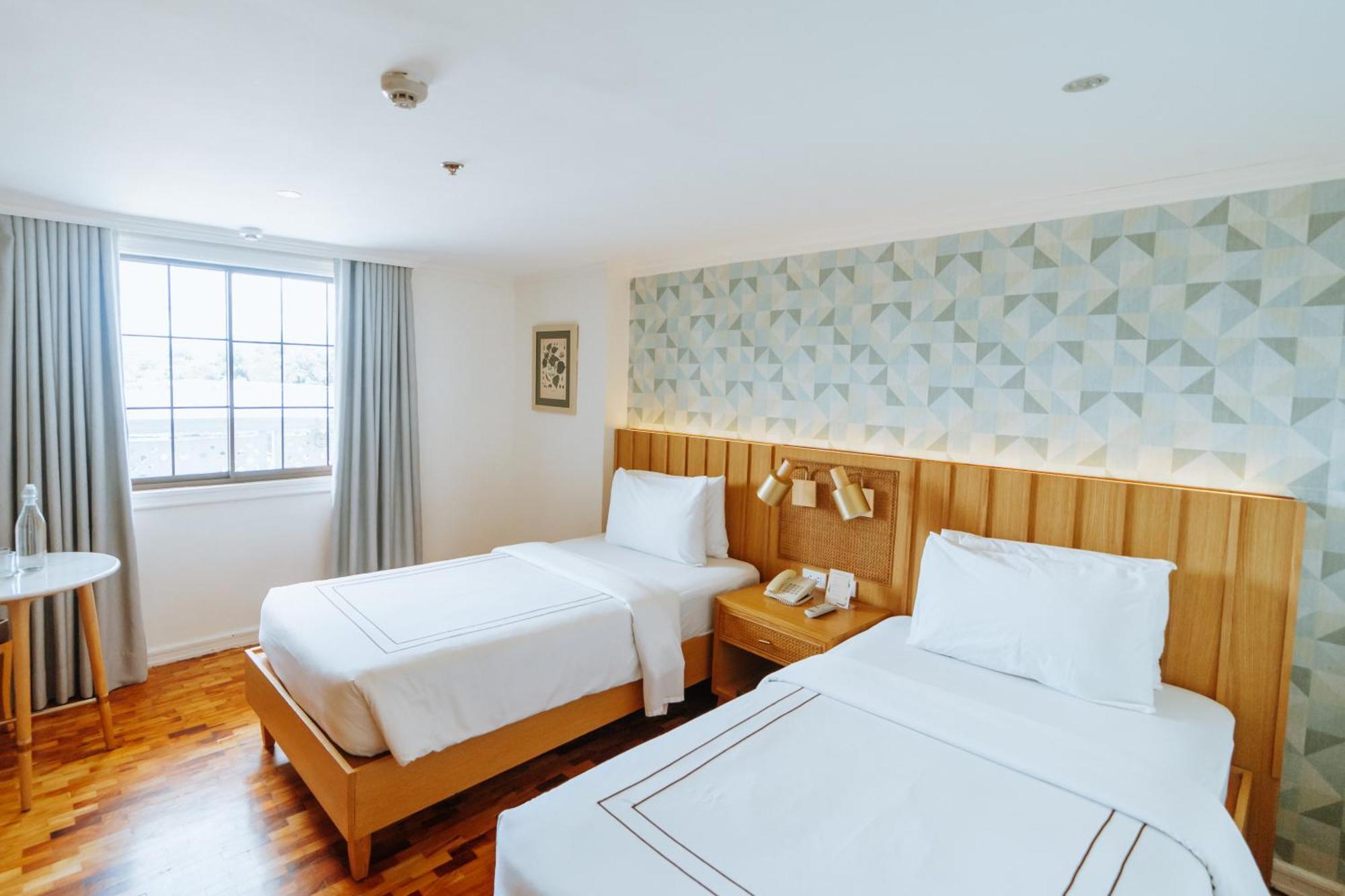 Sugarland Hotel Баколод Екстериор снимка