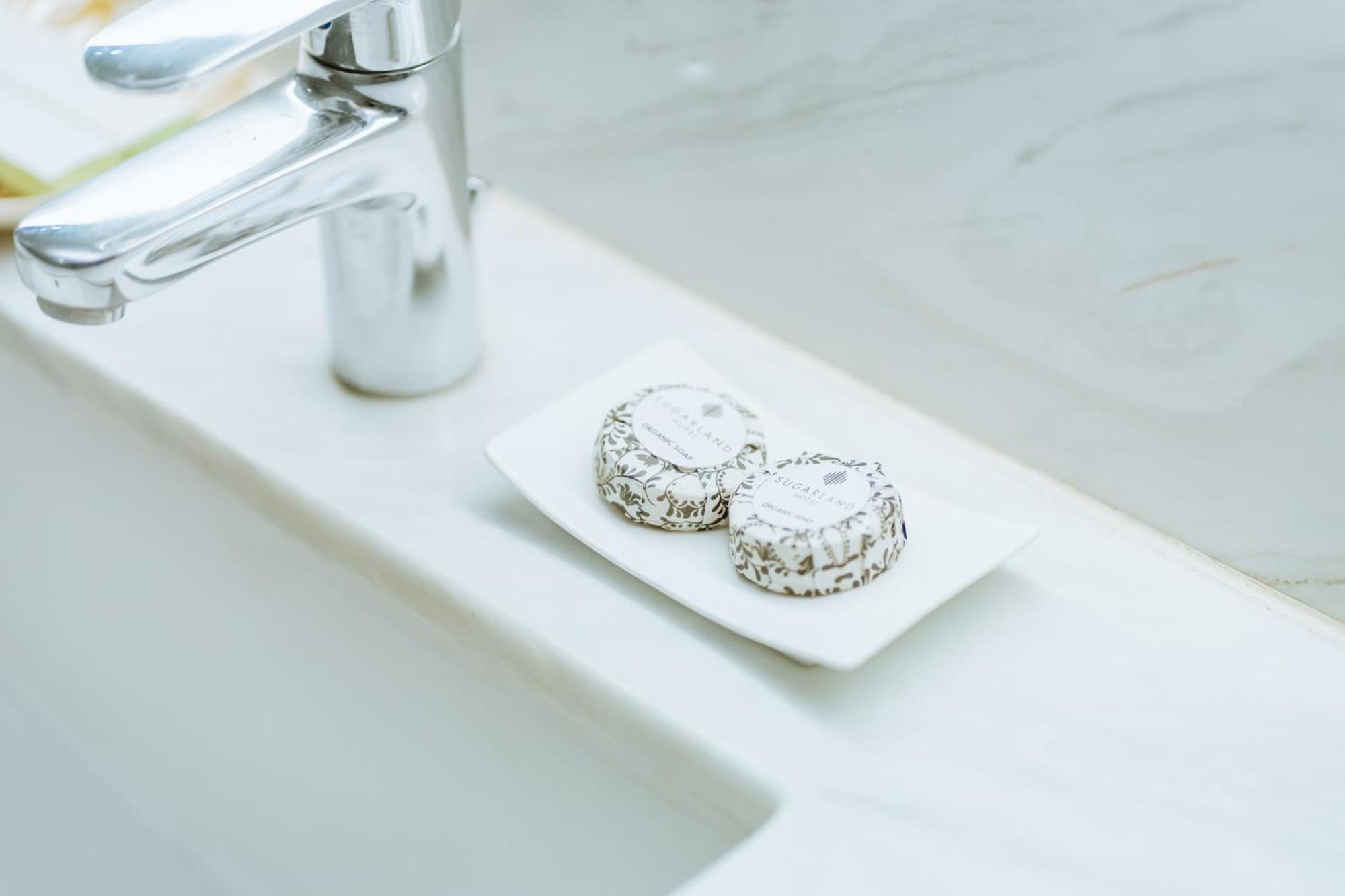 Sugarland Hotel Баколод Екстериор снимка