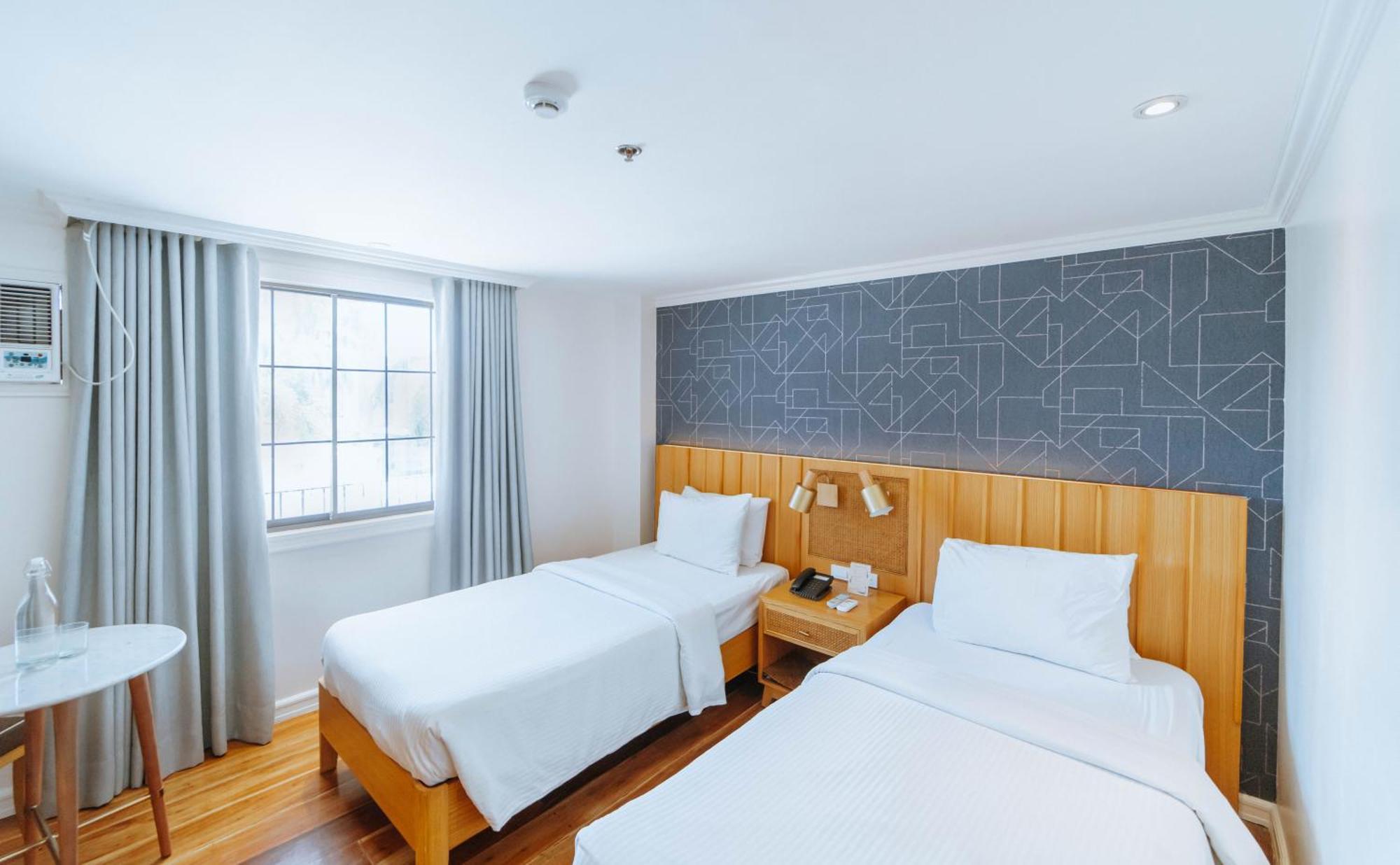 Sugarland Hotel Баколод Екстериор снимка