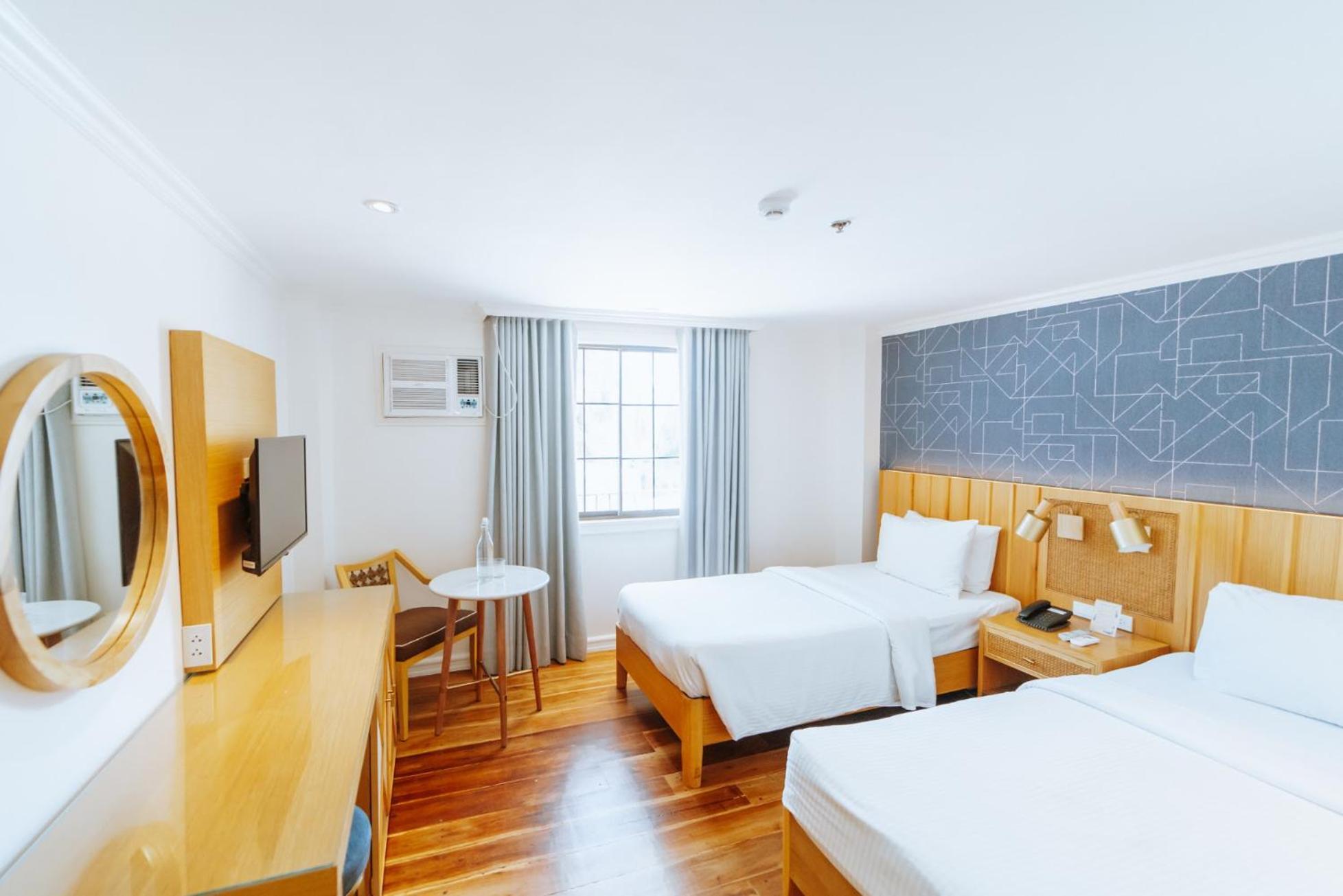 Sugarland Hotel Баколод Екстериор снимка