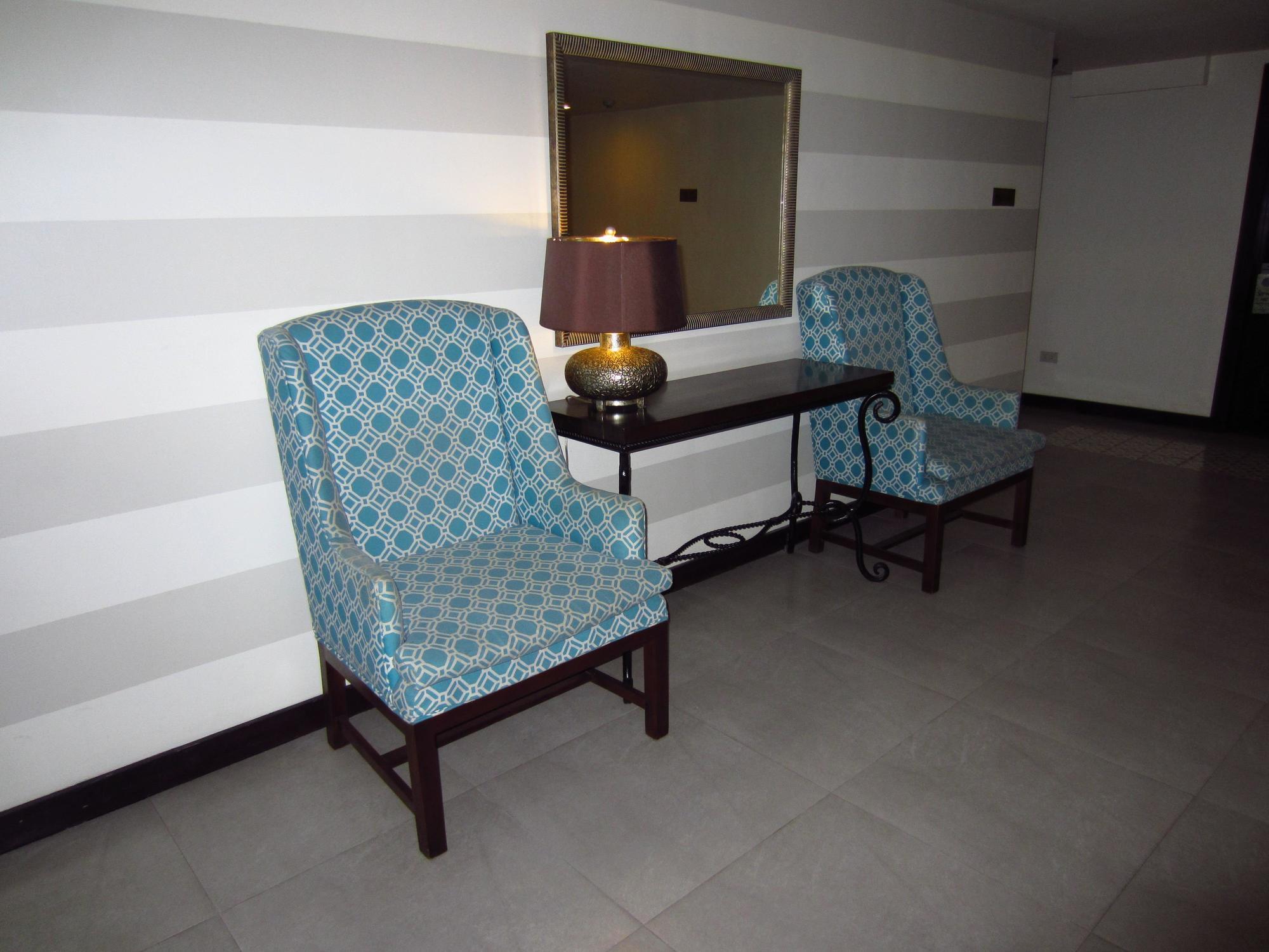 Sugarland Hotel Баколод Екстериор снимка