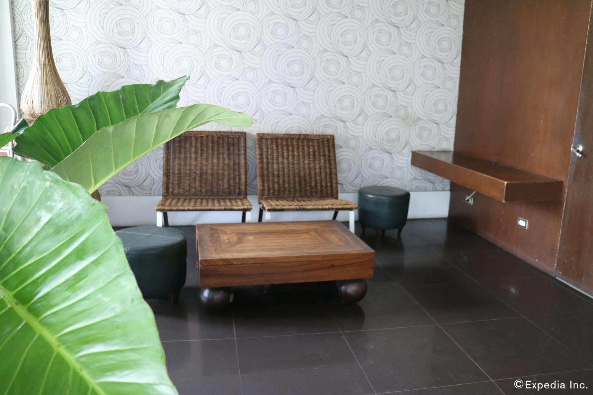 Sugarland Hotel Баколод Екстериор снимка